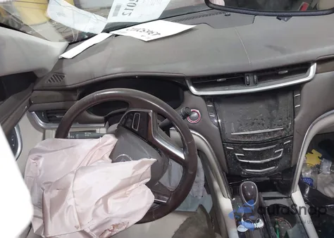 2013 Cadillac Xts Premium z USA, uszkodzony, nr VIN 2G61T5S32D9147032